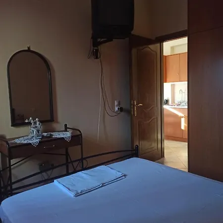 Avgonima Family'S Rooms Grandfather Michalis מראה חיצוני תמונה